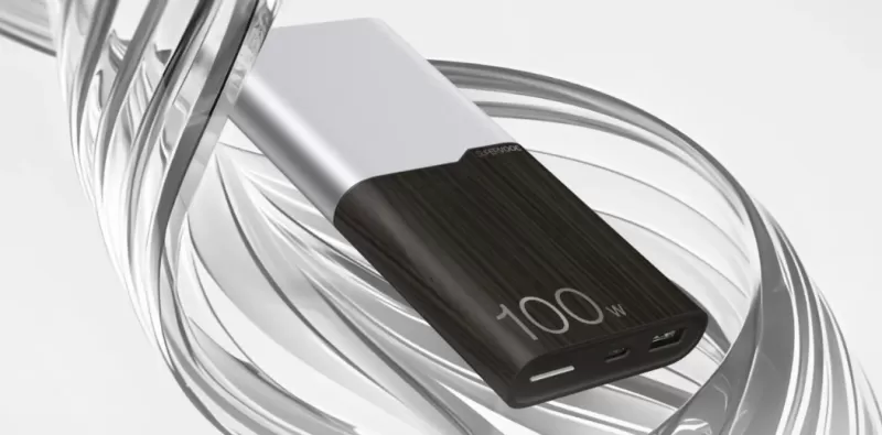 OnePlus выпустила блок питания SuperVOOC с эффектом темного дерева