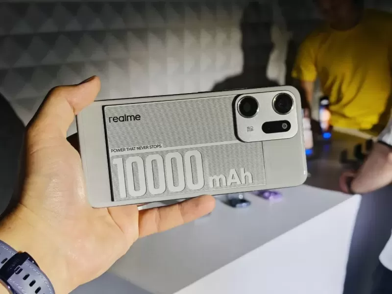Прототип realme: батарея на 10 000 мАч и мини-плата в корпусе весом чуть больше 200 г