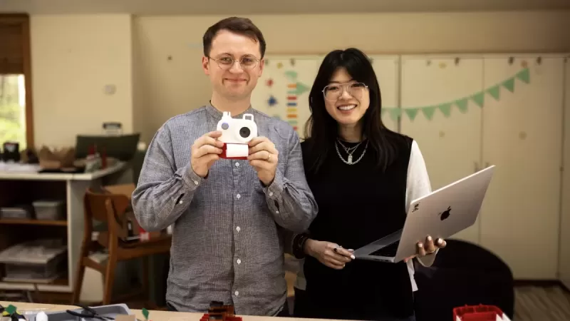 Фотоаппарат без фото: AI Poetry Camera