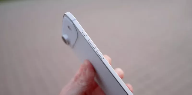 iPhone 17 Air: минимальная батарея ради тонкости. Решит ли проблему новый режим iOS 26