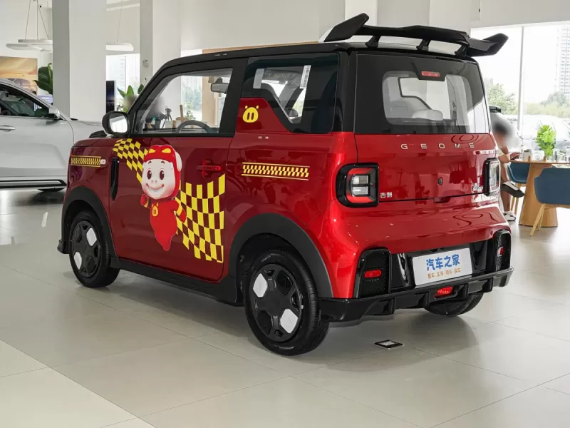 Geely Panda Kart Pig Man Limited Edition вид сзади