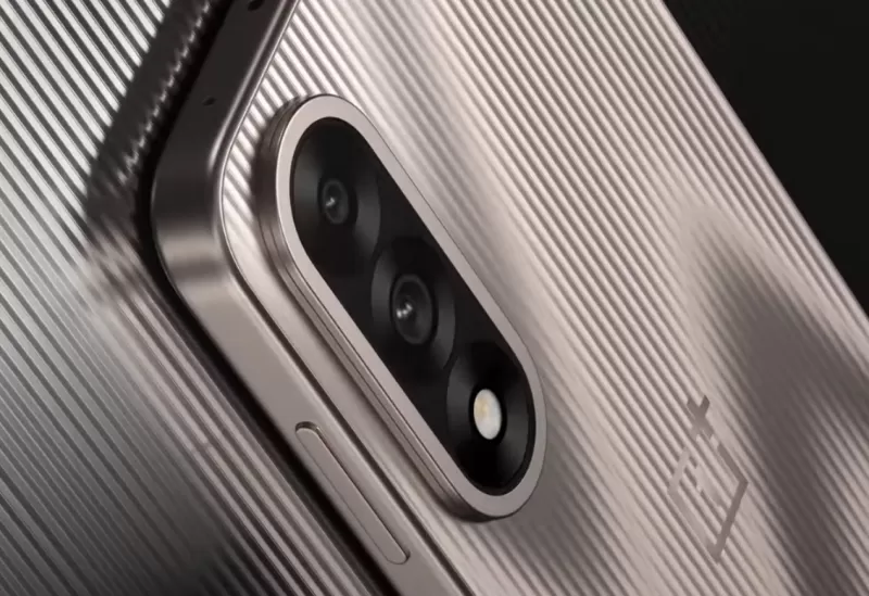 OnePlus 15R: металлический корпус, мощная камера и сверхплавный OLED-дисплей