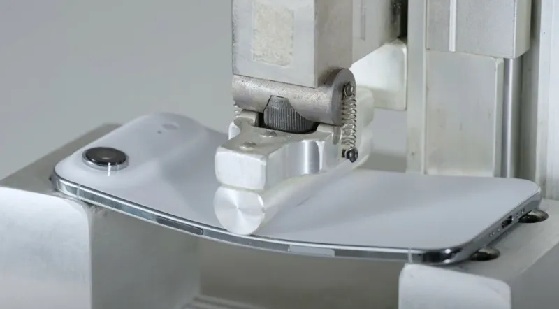 iPhone 17 Pro и iPhone Air подверглись испытаниям на прочность: что показали результаты