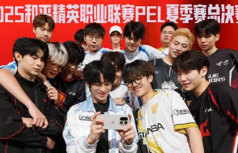 OnePlus 15 замечен вживую: первые фото, камеры 50 МП и Snapdragon 8 Elite Gen 5