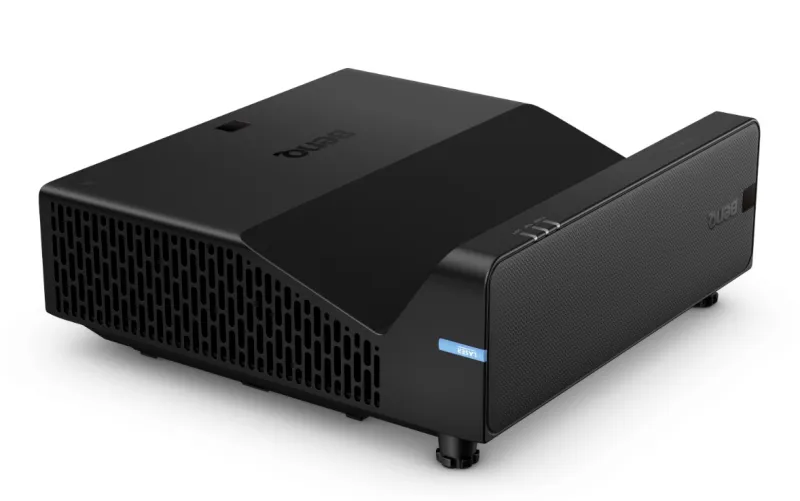 BenQ LU895UST: лазерный ультракороткофокусный проектор с 5000 ANSI люмен и экраном до 200 дюймов
