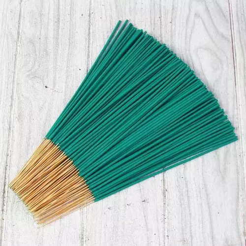 Палочки против комаров, мух и слепней: безопасная защита без лишних запахов