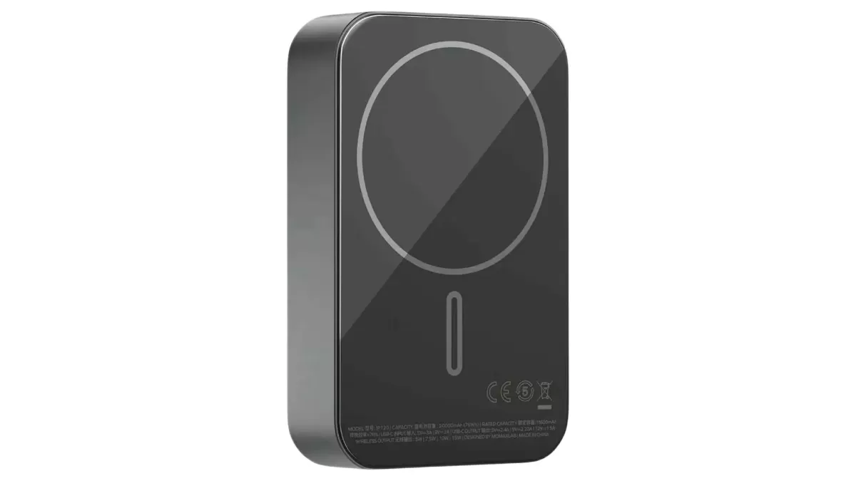 Внешний аккумулятор повербанк беспроводной Momax Q.Mag X 5000 mAh 15W: Ультратонкий беспроводной повербанк Momax Q.Mag X 5000 mAh с MagSafe и металлическим корпусом, примагниченный к смартфону для удобной зарядки.