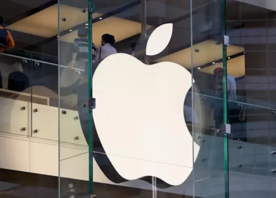 Обновление iOS 18: Apple интегрирует ИИ-решения от OpenAI и Google