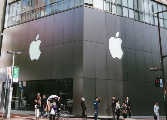 Япония Рассматривает Закон о Принудительном Открытии Сторонних Магазинов Приложений для Apple