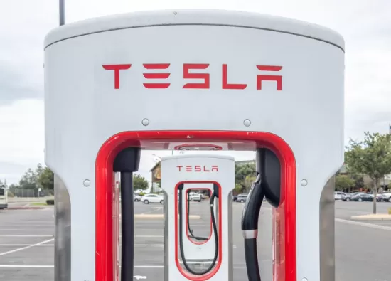 Владельцы Chevrolet, Cadillac и GMC теперь могут пользоваться зарядной сетью Tesla