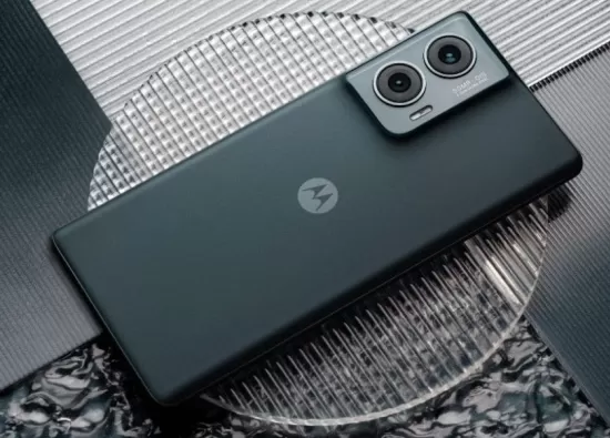 Moto Edge 50 Fusion: Бета-версия Android 15 и новые функции