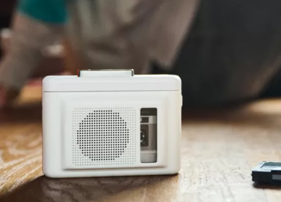 Назад в 90-е: Maxell выпускает кассетный плеер с Bluetooth и USB-C