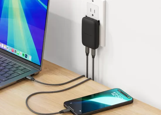 Ультракомпактное зарядное устройство Satechi OntheGo Slim с двумя портами USB-C и быстрой зарядкой 67 Вт
