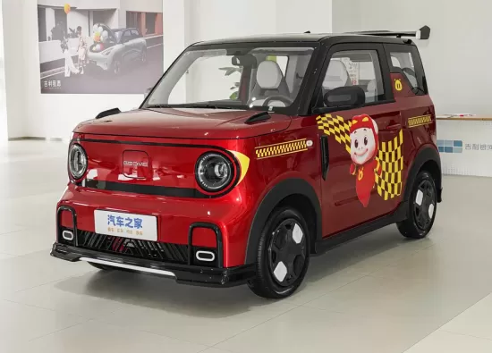 Geely Panda Kart Pig Man Limited Edition вид спереди