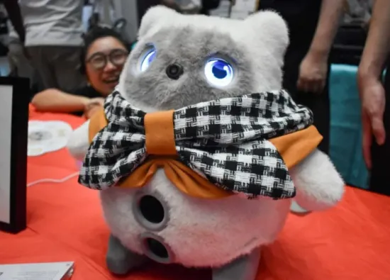 Новые роботы SwitchBot: Нико и Ноа 