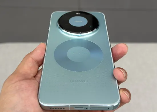 Huawei Mate 80 Pro Max тандемный OLED-дисплей на 8000 нит