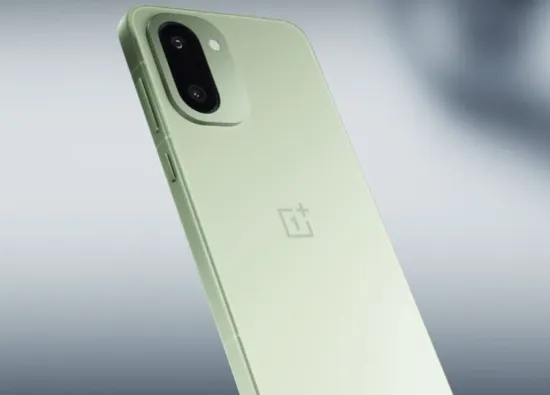 OnePlus 15R с батареей 8300 мА·ч и экраном 165 Гц: новый монстр автономности бросает вызов Honor