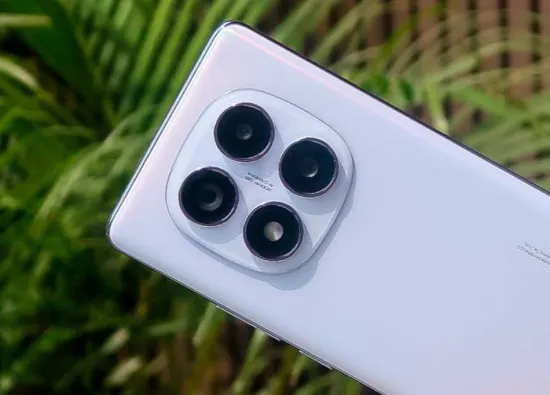 Xiaomi сообщает о критических ошибках HyperOS 3.0: зависания, баги интерфейса и проблемы с играми