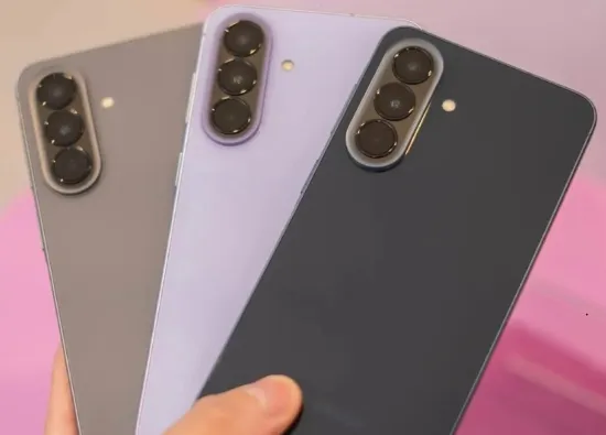 Samsung Galaxy A37 и A57 показали на реальных фото: раскрыты цвета новых смартфонов