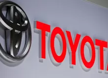 Toyota удваивает инвестиции в электромобили и искусственный интеллект.