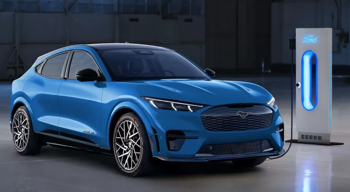Ford представил обновленный электрический внедорожник Mustang Mach-E