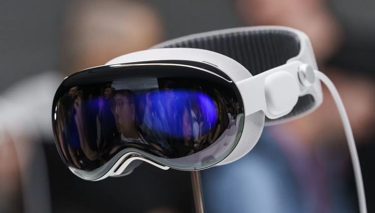 Apple Vision Pro: Обновленный рекламный ролик sizzle с новыми спортивными сценами и эпизодами