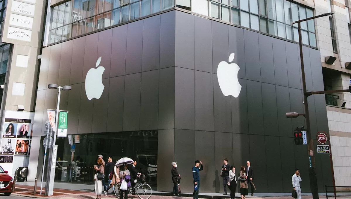 Япония Рассматривает Закон о Принудительном Открытии Сторонних Магазинов Приложений для Apple