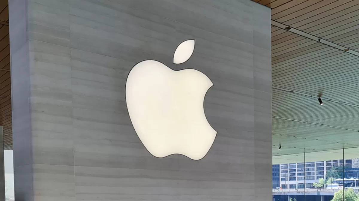 Apple планирует выпустить настольное роботизированное устройство для умного дома к 2026 году