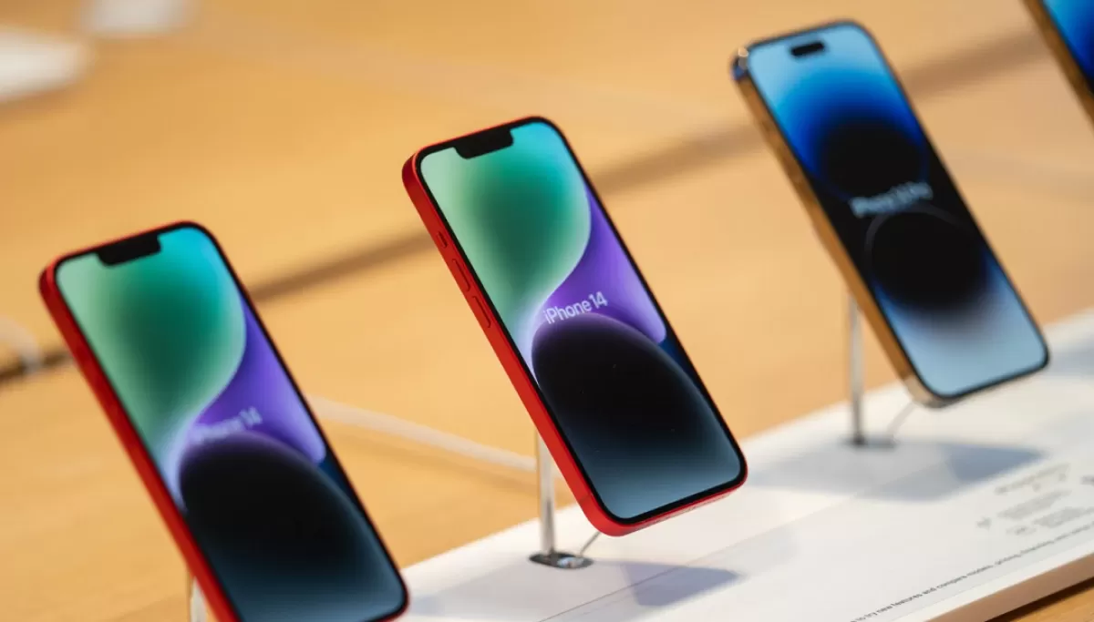 Apple готовится к выпуску iPhone SE 4-го поколения и обновлению Mac в 2025 году